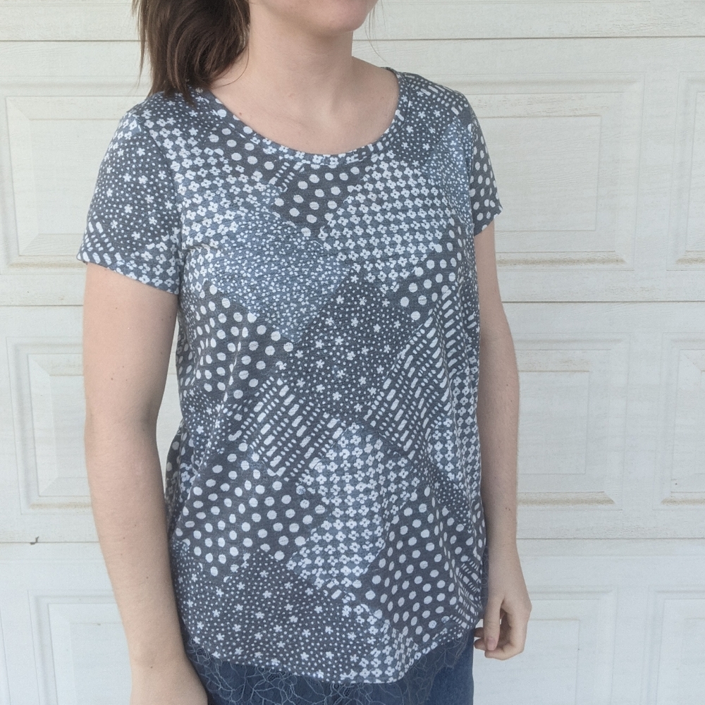 Mixed pattern top - Picture 2 of 3
